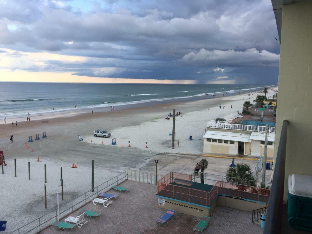 Apartamento Ocean Breeze - Direct Ocean Front-Pool Is Open Daytona Beach Exterior foto